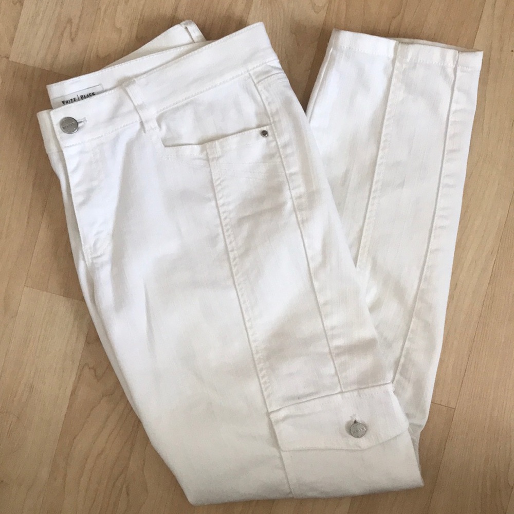 White House Black Market white jeans w/ detailing